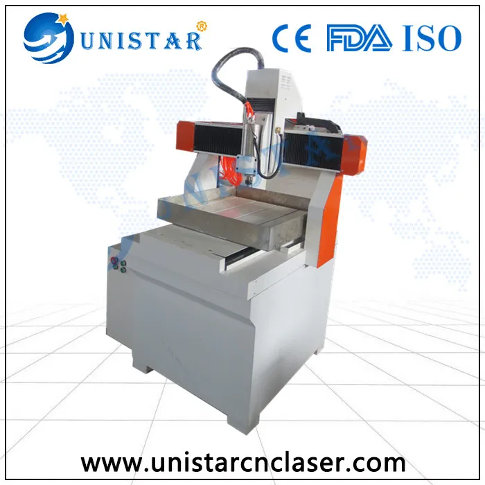 小型のcncルータマシン